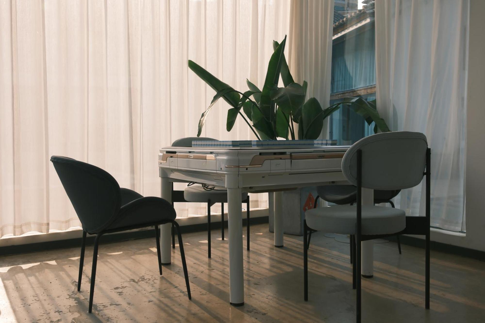 No Flowers Boutique Hostel Кунмин Екстериор снимка
